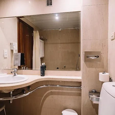 Real Residencia - Turisticos 4* 리스본