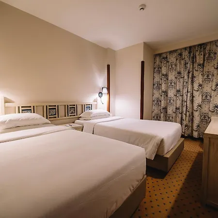 Real Residencia - Turisticos 4* ליסבון