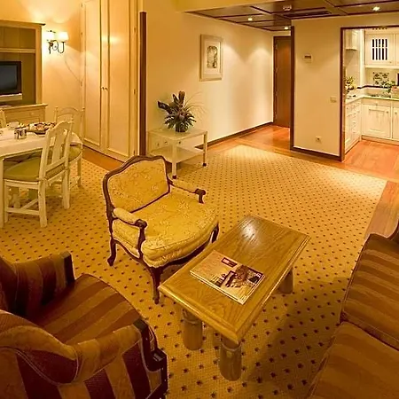 Aparthotel Real Residencia - Turisticos 4*
