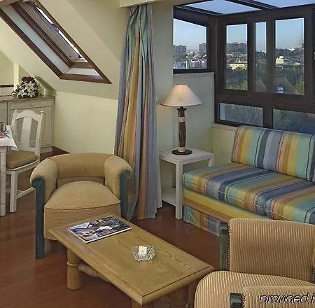 Real Residencia - Turisticos 4* 리스본