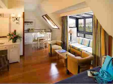 Real Residencia - Turisticos 4* 리스본