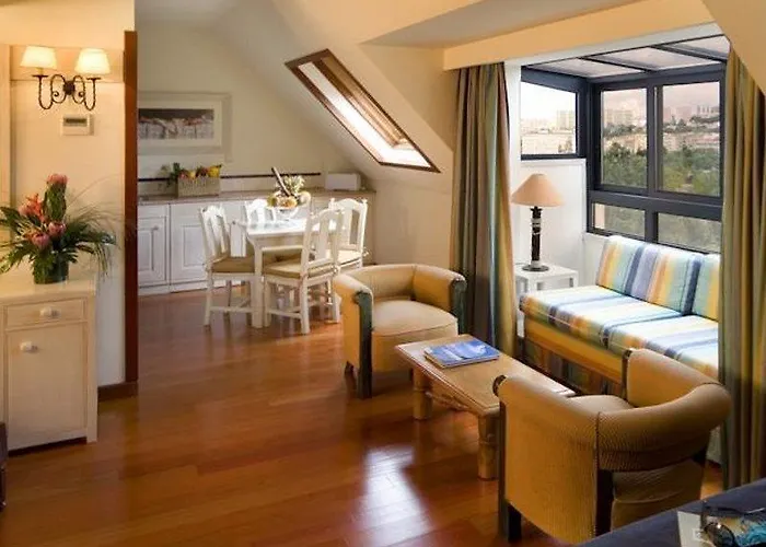 Aparthotel Real Residencia - Turisticos